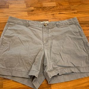 Gray Old Navy shorts